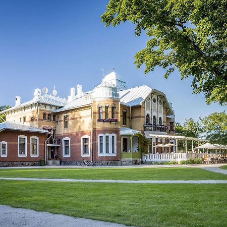 Villa Ammende Restaurant And Hotel Pärnu Exterior foto